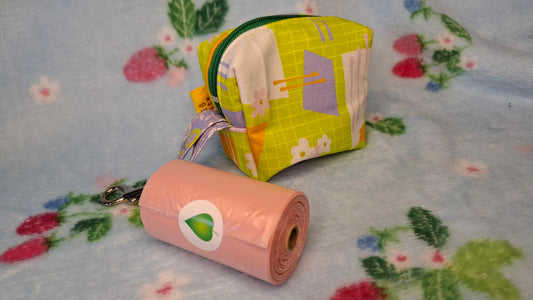 Poop Bag Dispenser | 80s Floral